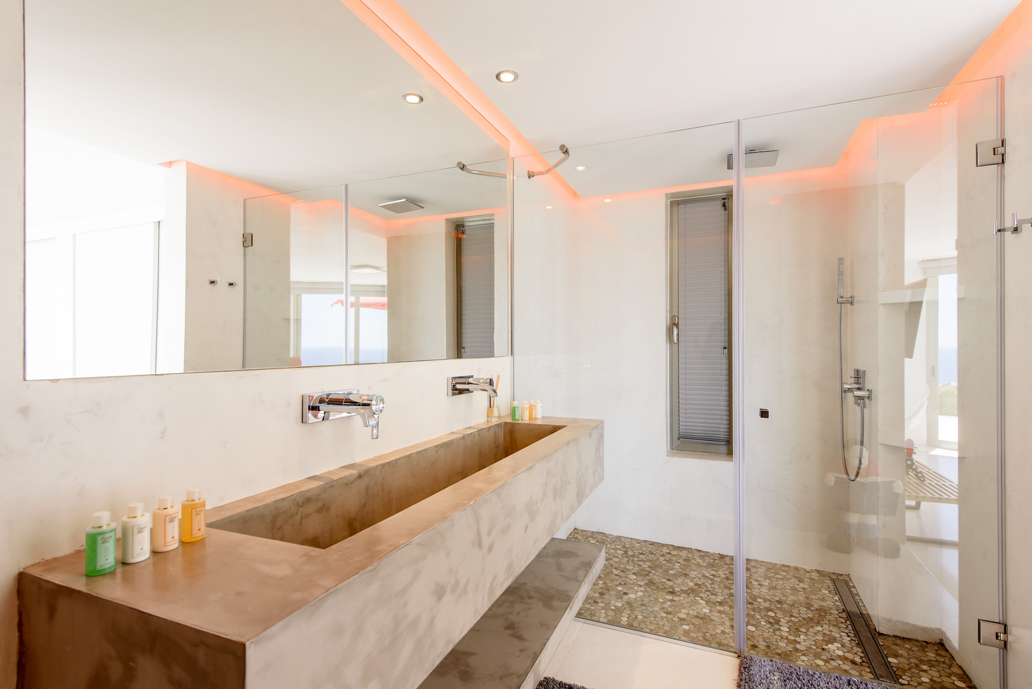 Resa Estates modern villa for sale te koop Cala Tarida Ibiza bathroom.jpg